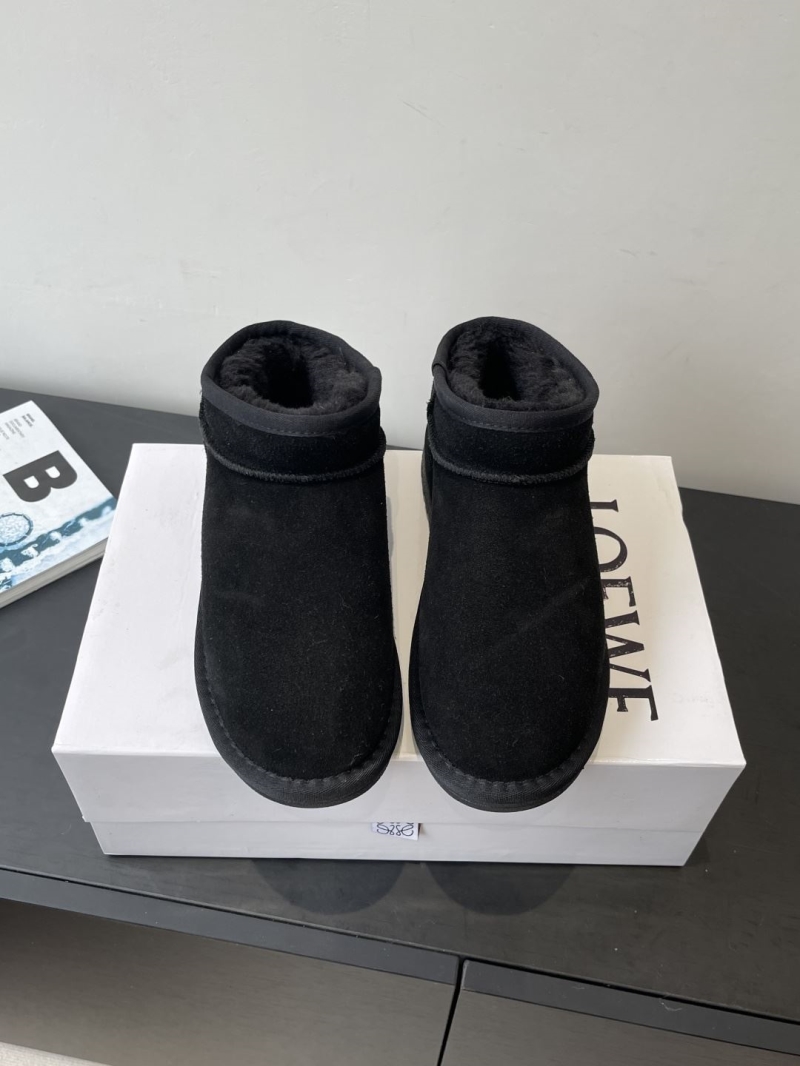 L0ew* boots